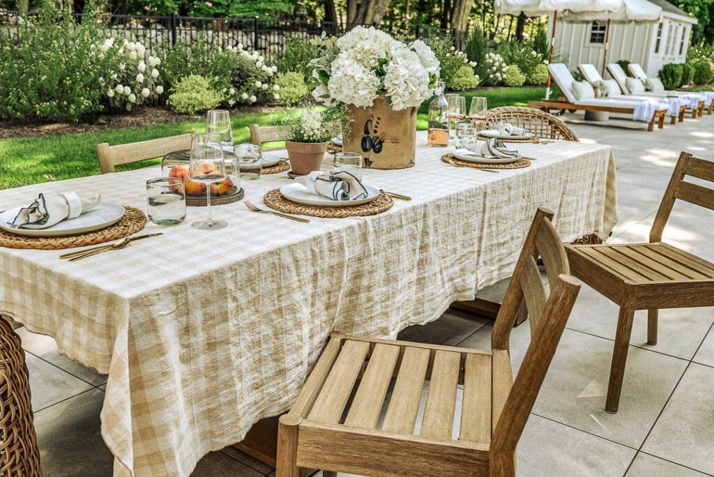 Summer, Framed: Stanton Home Design’s Take on Outdoor Living