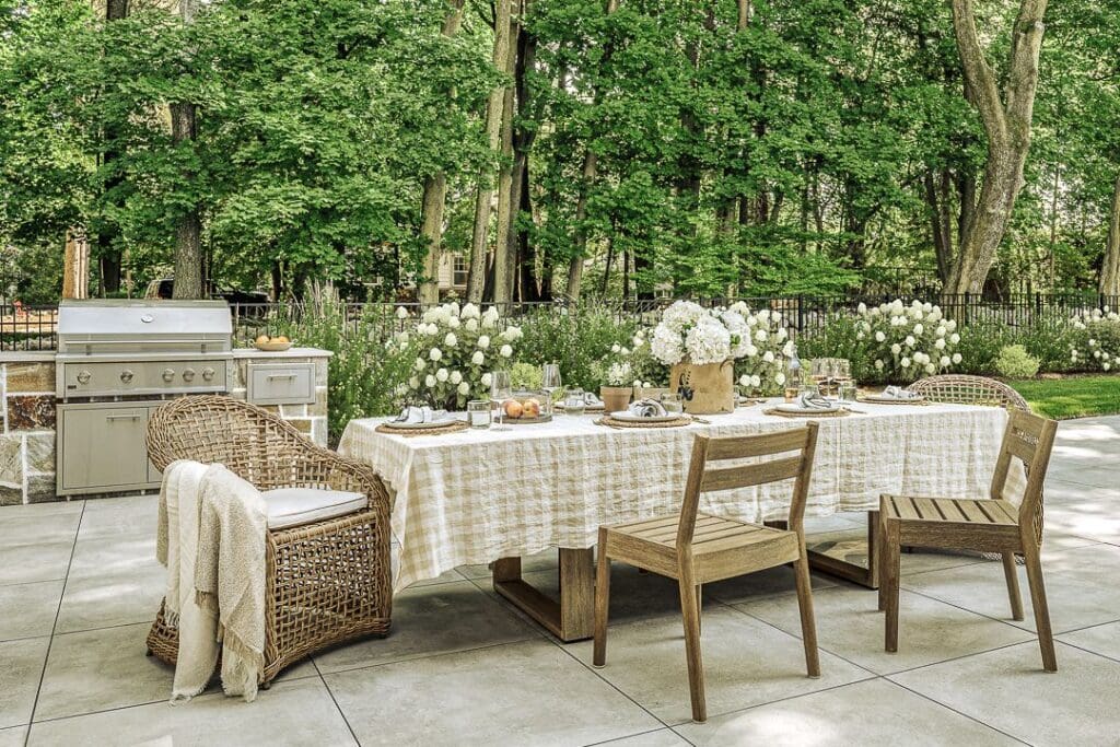 Summer, Framed: Stanton Home Design’s Take on Outdoor Living